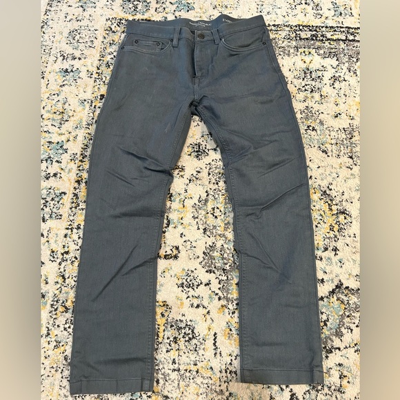 Banana Republic Men’s Traveler Pants 3 pairs - Picture 6 of 6